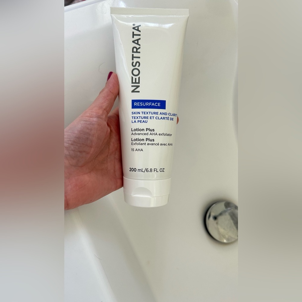 White and Blue Cleanser Exfoliant Skincare